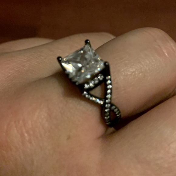 Charmed Aroma ring - Picture 2 of 2